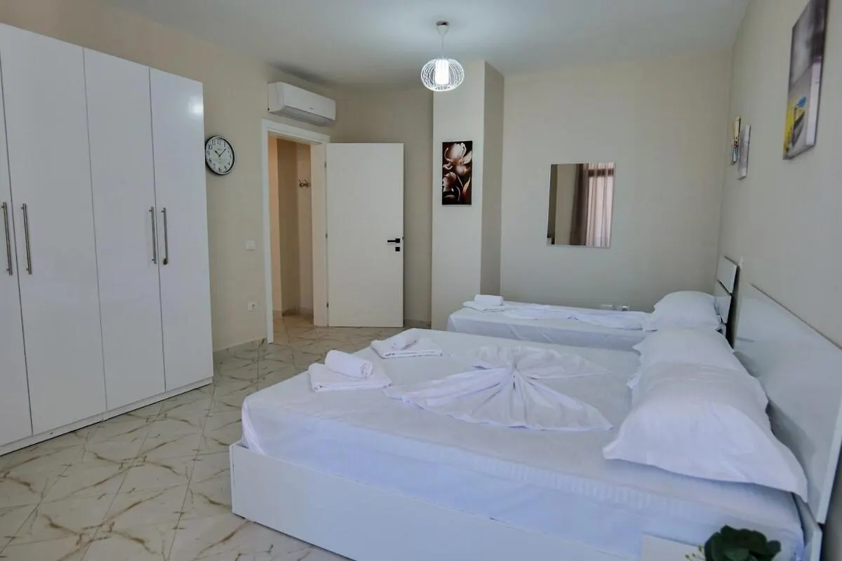 Tulips Apartment Dıraç Arnavutluk