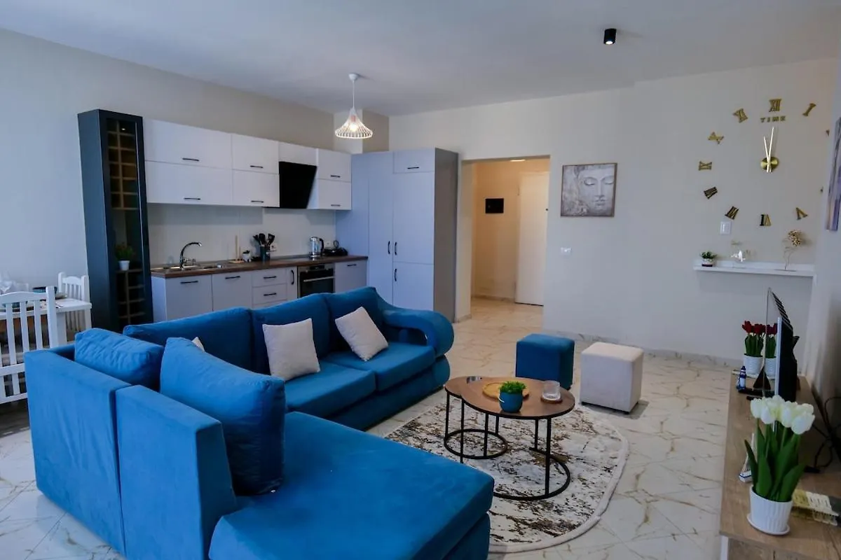 Tulips Apartment Dıraç
